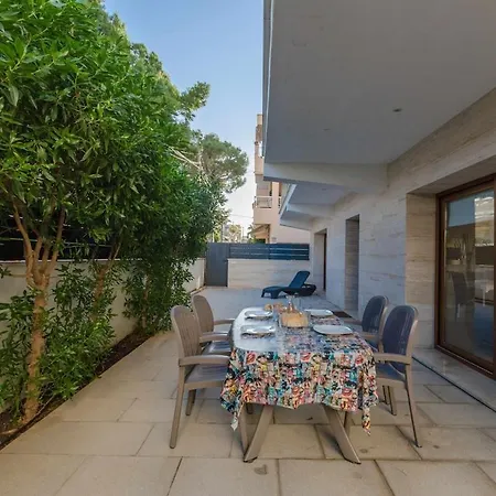 Дом отдыха Yourhouse Es Cardinal *