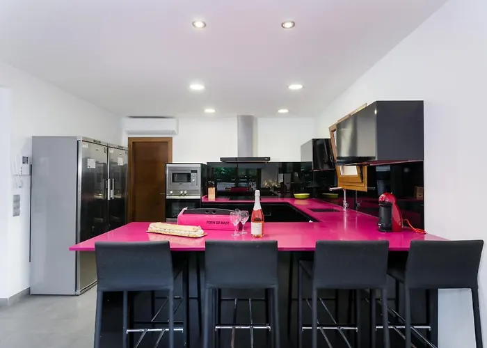 Yourhouse Es Cardinal *